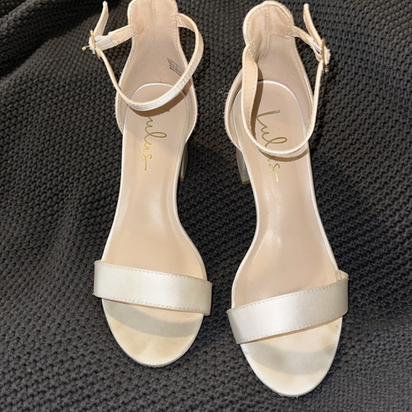 Lulus Harper ivory satin ankle strap heels size 7.5 - Picture 2 of 15